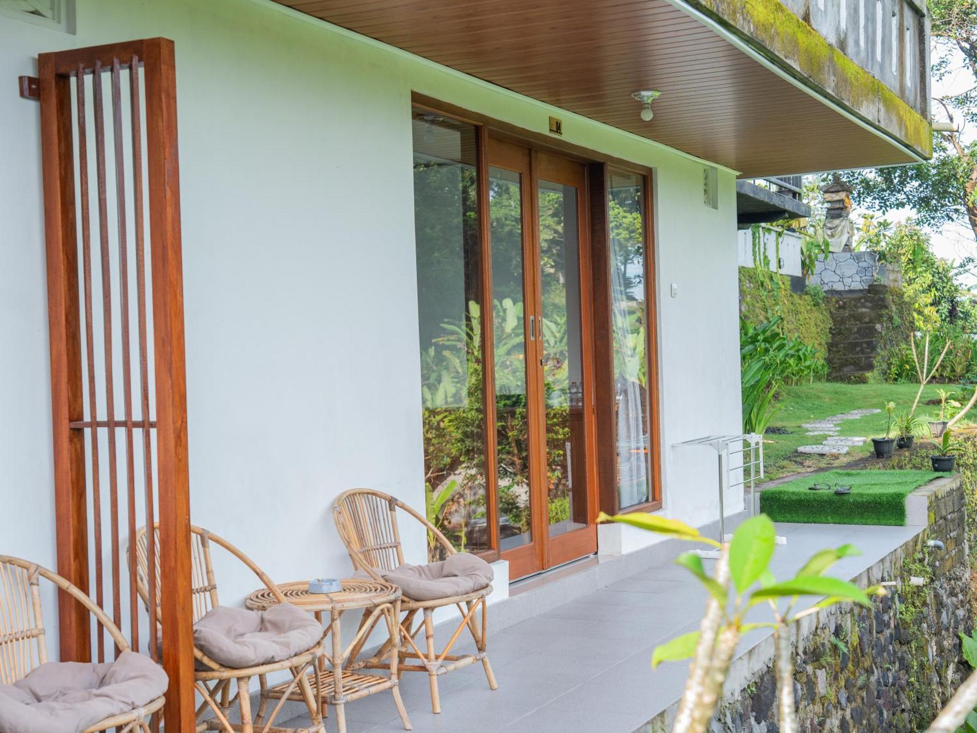 Bisbis House Iseh Village Selat Buitenkant foto