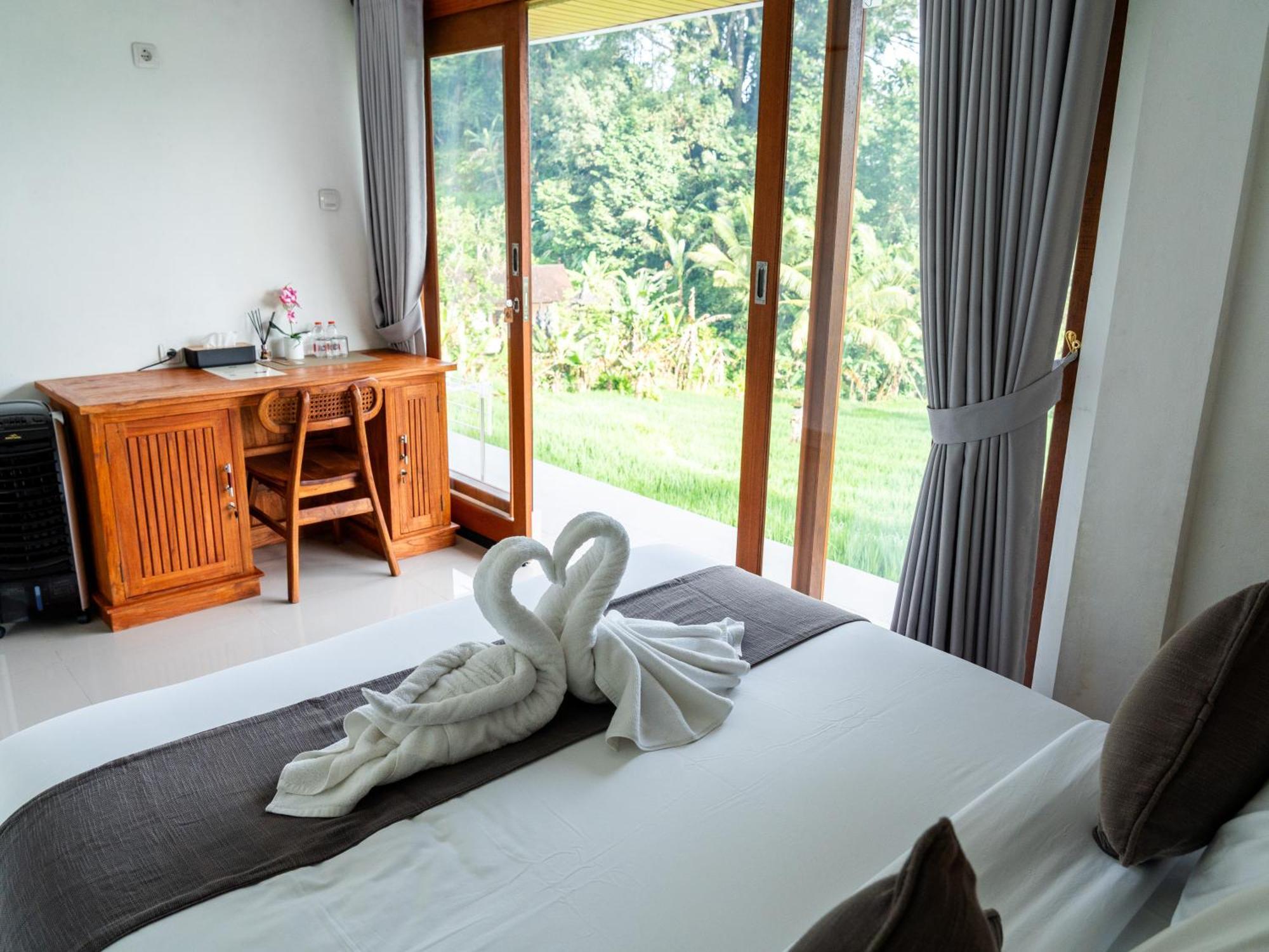 Bisbis House Iseh Village Selat Buitenkant foto